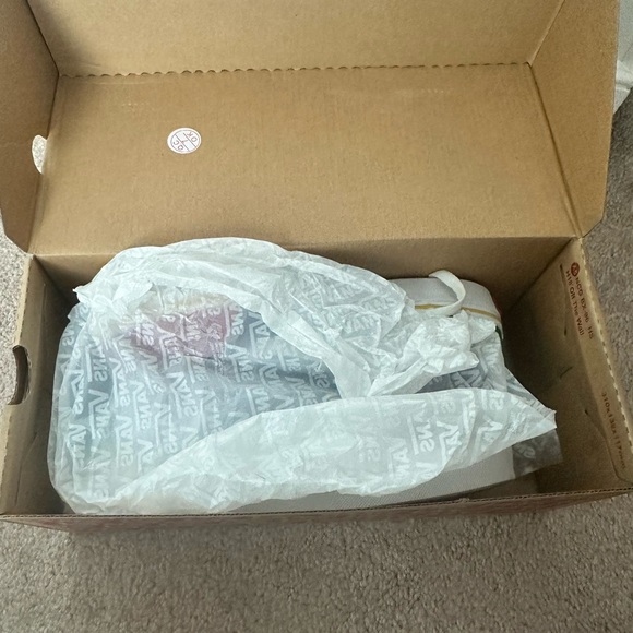 Vans ward - Picture 2 of 7